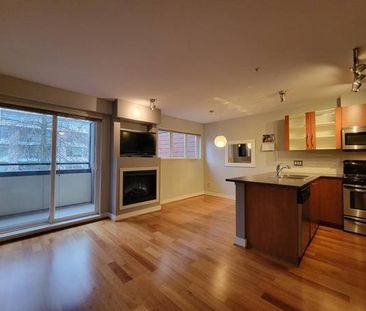 Cozy 1 Bed + Flex Room Rental in Vancouver - Photo 4