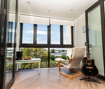 Secure and Convenient - Photo 2