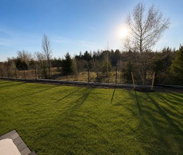 For Lease - 11 Owens Way, Guelph, Ontario - Photo 1