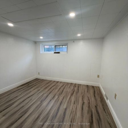 9 Keewatin Street S - Photo 5