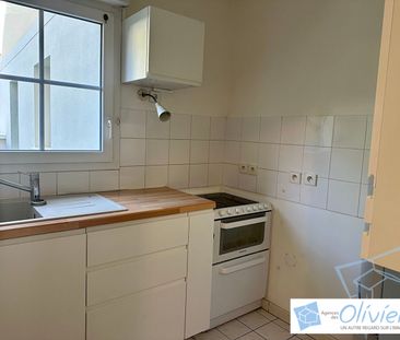 Appartement Voisins Le Bretonneux 1 pièce(s) 36.35 m2 - Photo 2