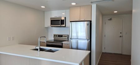 2bed 2bath Corner Unit; Lodges – Available November 1st – Unit 1-306 - Photo 2