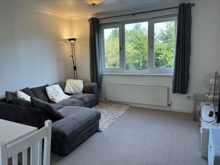 Broomhill Court, Stirling - Photo 2