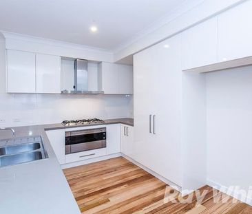 Location, Lifestyle and Luxury - Photo 3