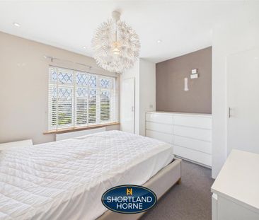 4 bedroom semi-detached house to rent - Photo 6