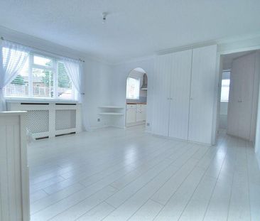 Studio to rent - Photo 4
