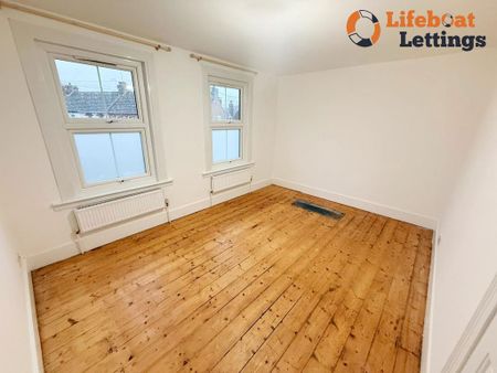 3 bedroom terraced house to rent - Photo 5