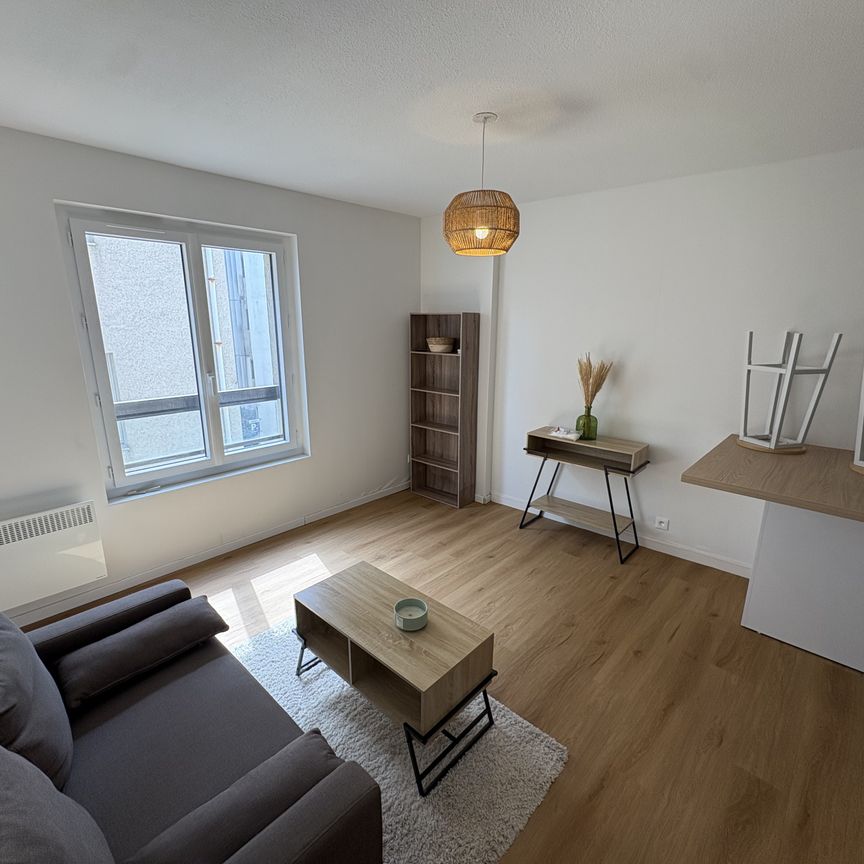 Location Appartement 1 pièce 28m² AGEN 47000 - Photo 1