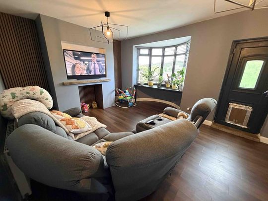 4 bedroom semi-detached house to rent - Photo 1