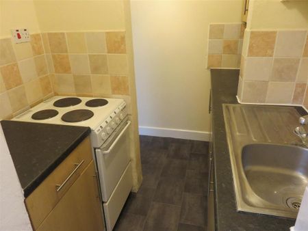 1 bedroom flat to rent - Photo 5