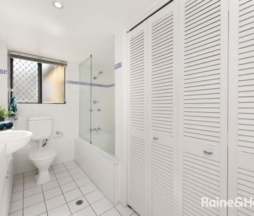Tranquil North-Facing Apartment in a Quiet Street - Photo 2