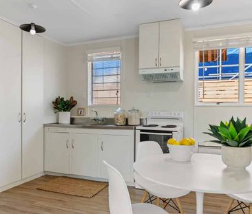 Three Bedroom Dream In Sydenham! - Photo 4