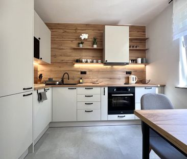 Zobacz-nowocześnie urządzona kawalerka 28 m² - Photo 4