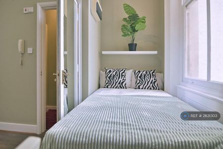 1 bedroom in a house share to rent - Photo 4