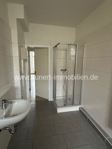 Frisch renovierte 2-Zi-Wohnung mit Fliesenboden am halleschen Zoo, 1.OG, Dusche, ... - Foto 3
