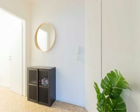 Viale Carlo Espinasse, Milan, Lombardy 20156 - Photo 5