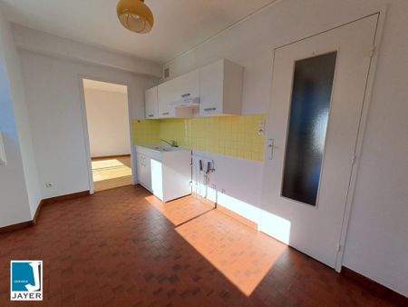 4 PIECES PROCHE CENTRE VILLE - Photo 2