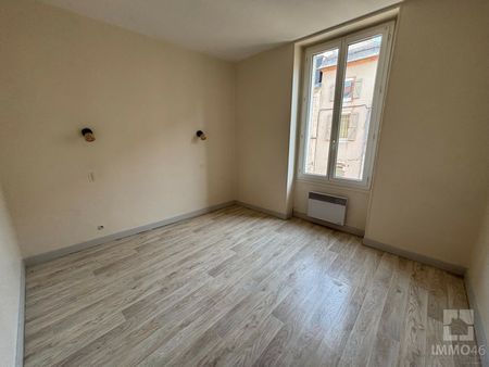 Location Appartement 2 pièces 59m² CAHORS 46000 - Photo 3