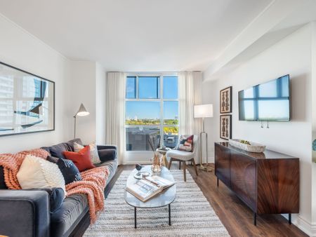 For Lease - 409 Bloor Street Unit# 903, Toronto, Ontario - Photo 2