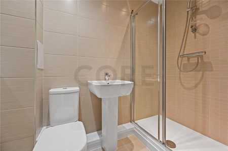 2 bedroom penthouse to rent - Photo 4