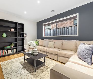 Sophisticated Retreat with Tranquil Surrounds - Photo 3