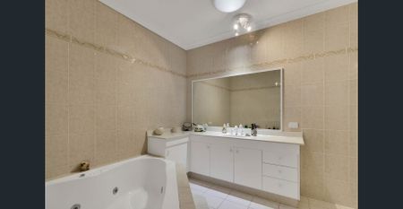 WATER FRONT LIVING - Photo 5