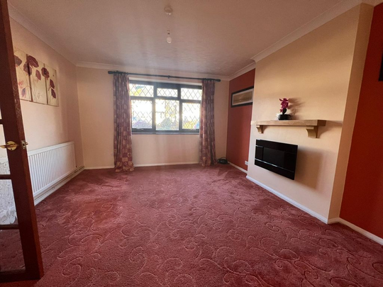 Pine Crescent - Photo 1