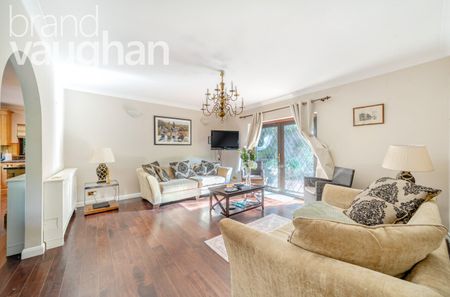 5 bedroom detached house to rent - Photo 5