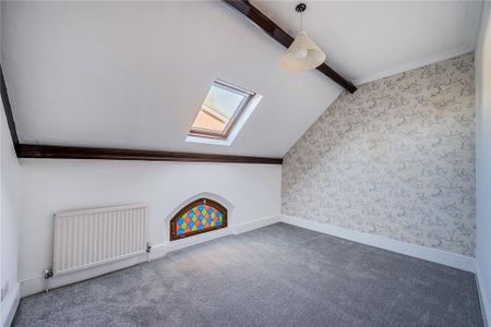 3 bedroom detached house to rent - Photo 4