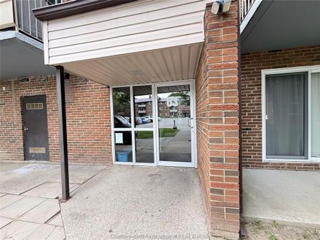 For Lease - 63 BALDOON Road, Chatham, Ontario - Photo 2