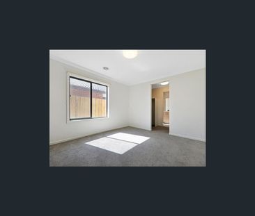 40 Charles Street, Wallan, Vic 3756 - Photo 1