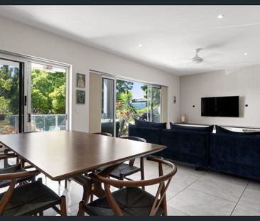 SPACIOUS UNIT IN BOWEN HILLS - Photo 2