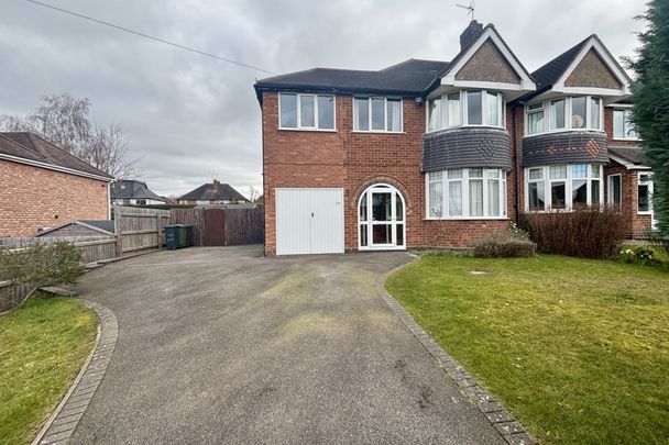 Wellington Grove - Photo 1