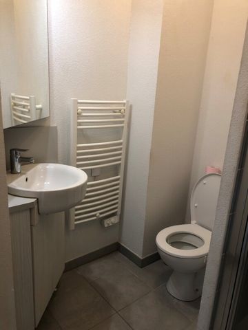 Location Appartement 1 pièce 18m² MARSEILLE 9ème - Photo 5
