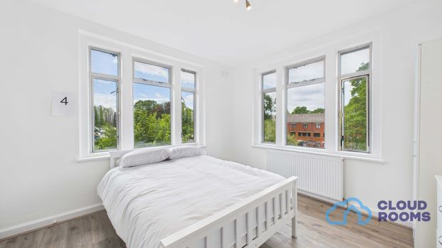 RM4 Woodstock Court | Lee | London | SE12 9HT - Photo 1