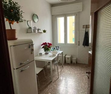 Luminosa stanza singola Via del Parco - Photo 4