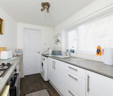 Melbourne Road, Lowestoft - Photo 1