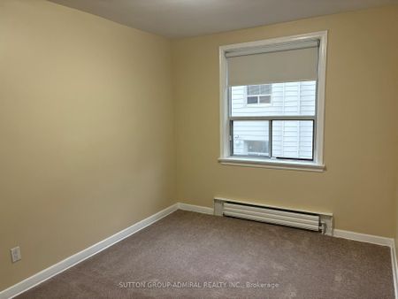 For Lease - 20 Meadowbrook Road Unit# 2, Toronto, Ontario - Photo 2