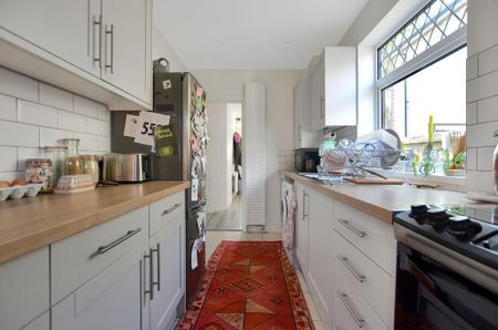 3 bedroom semi-detached house to rent - Photo 3