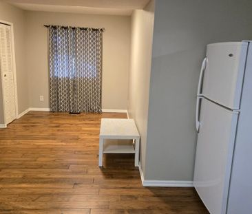 Unique One Bedroom Plus Den - Photo 2