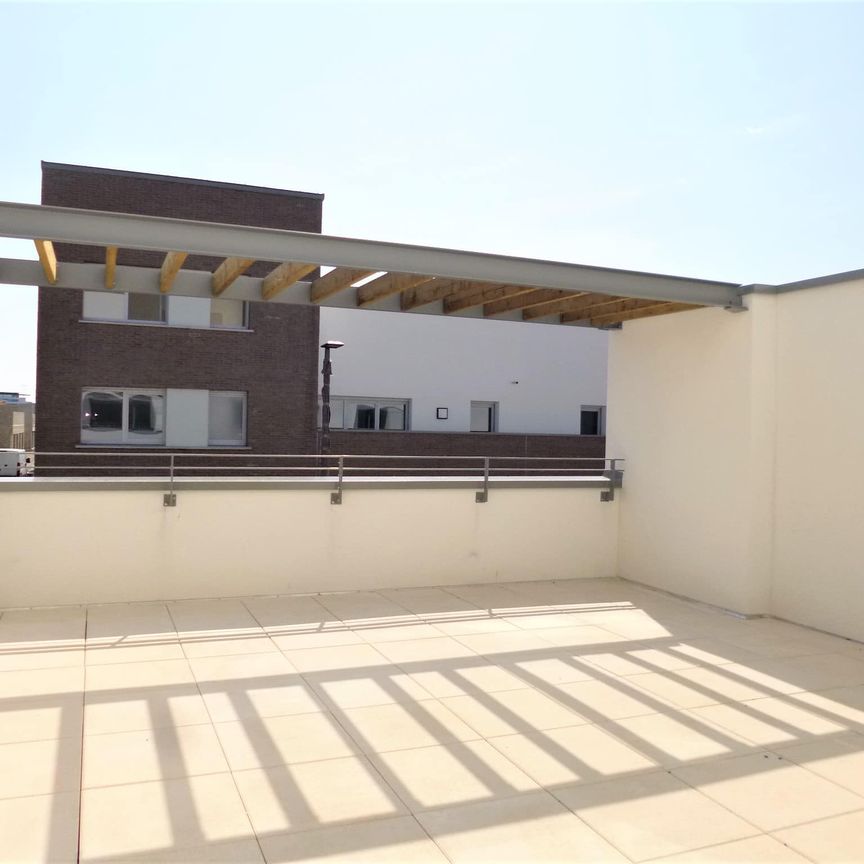 BEZANNES- Duplex T4 de 81m2 avec terrasse, garage, résidence - Photo 1