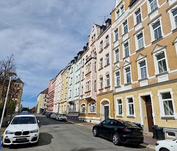 Lichtdurchflutete neu sanierte 5 Zimmer Wohnung mit modernem Bad - Foto 2