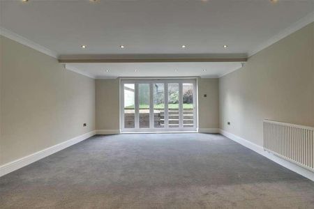 Campbell Road, Southsea, PO5 - Photo 3