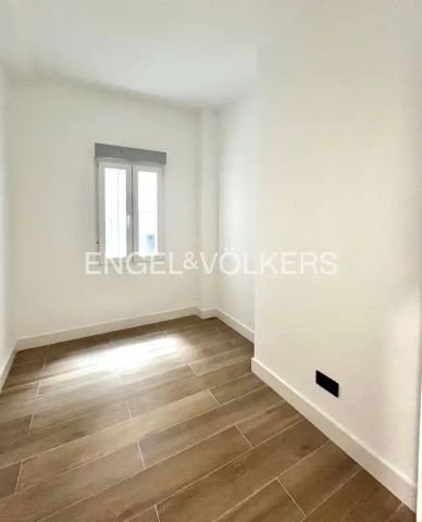 Piso de alquiler en Cristóbal Bordiú, Ríos Rosas - Nuevos Ministerios - Foto 2