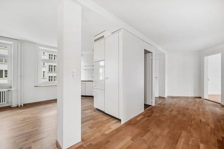 Helle 3.5 Zimmer-Altbauwohnung mit grosszügiger Aussicht - Photo 3