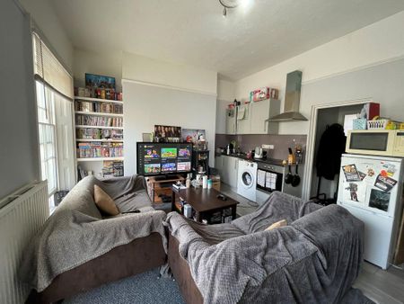 1 bedroom apartment to rent - Photo 4