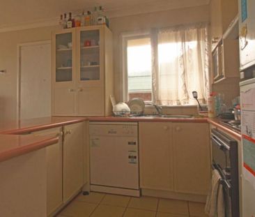 Room 2 / 8 Binda Street, Keiraville, NSW 2500 - Photo 3