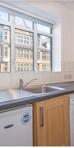 Studio Flat, Warren Court, NW1 - Photo 4