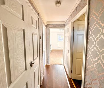 2 bedroom ground floor flat to rent - Photo 3