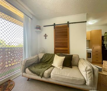 Home For Rent - Photo 3